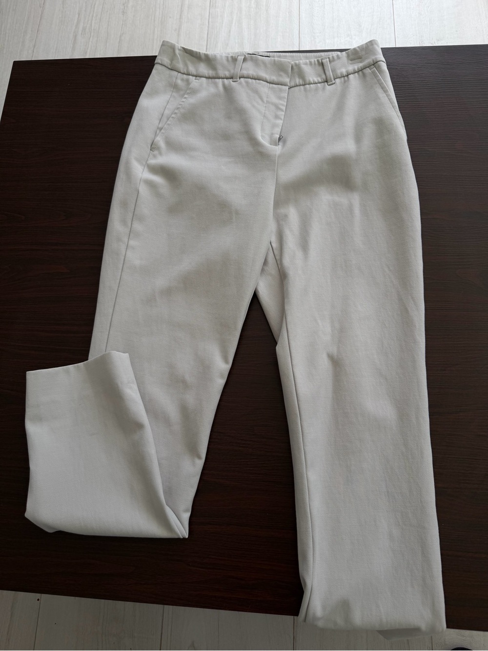 White House Black Market Women's Slim Ankle Pants in Light Gray
